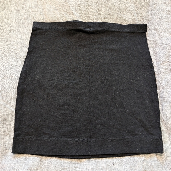 H&M Dresses & Skirts - H&M Body Con Mini Tube Skirt Black Size XS